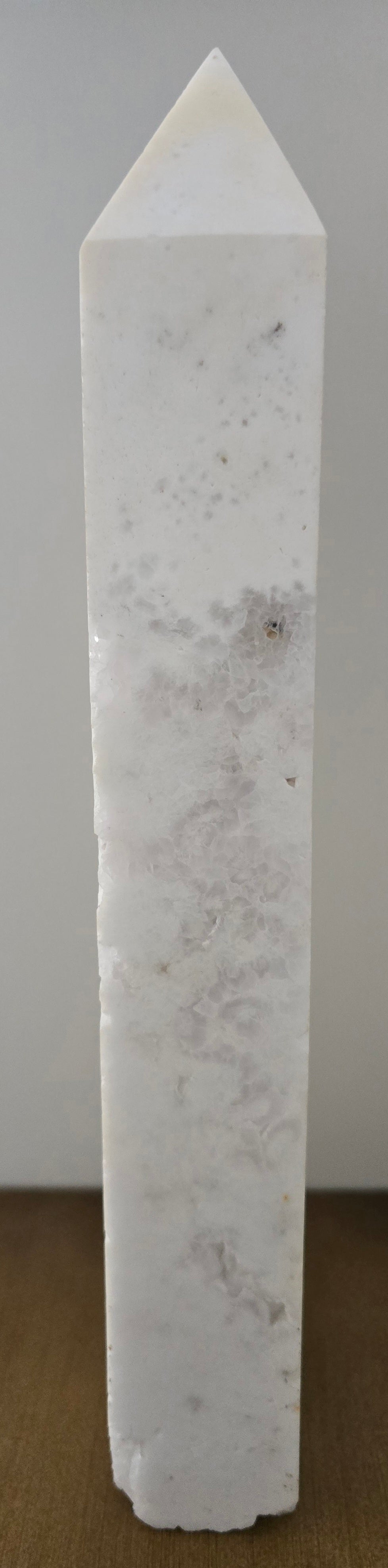 White Agate Tower XL
