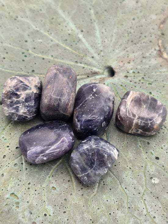 Iolite Tumbles