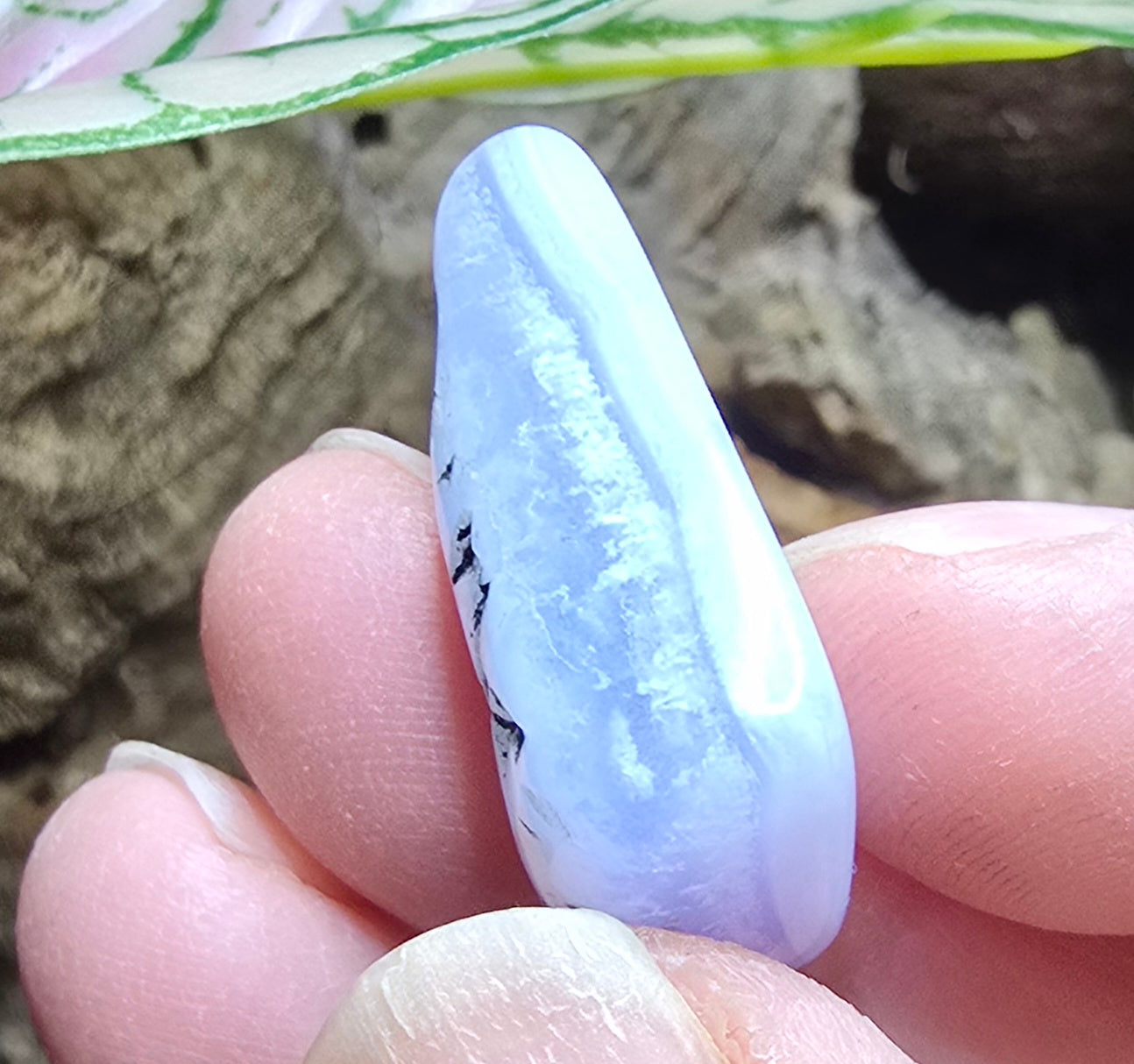 Agate tumble stone