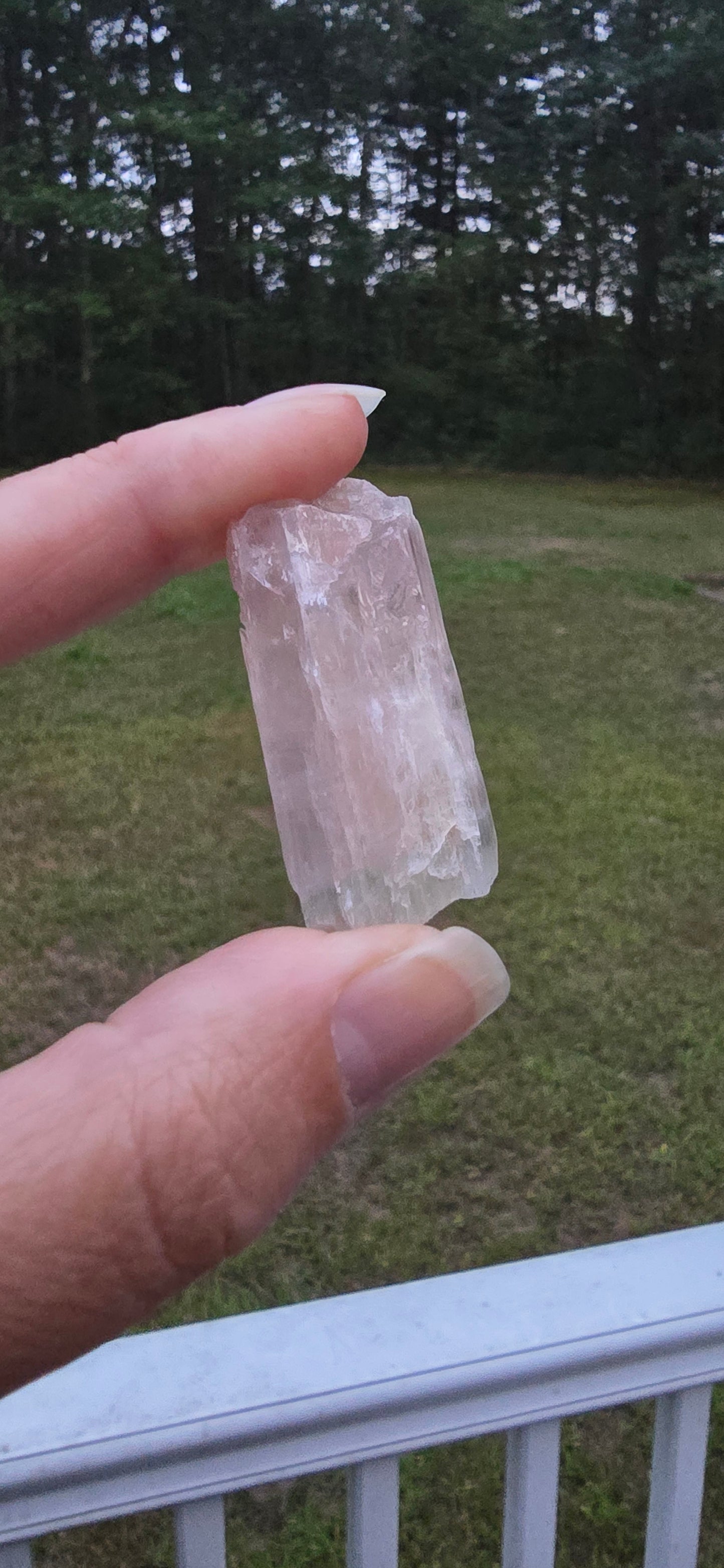 Spodumene var-Kunzite (fl3)