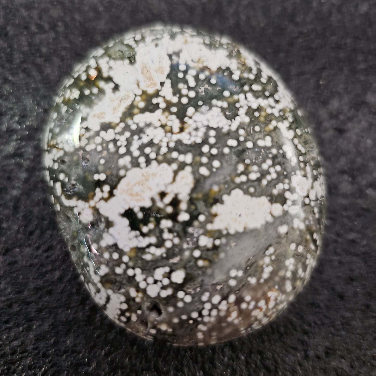 Vienless Ocean Jasper Palm Stone