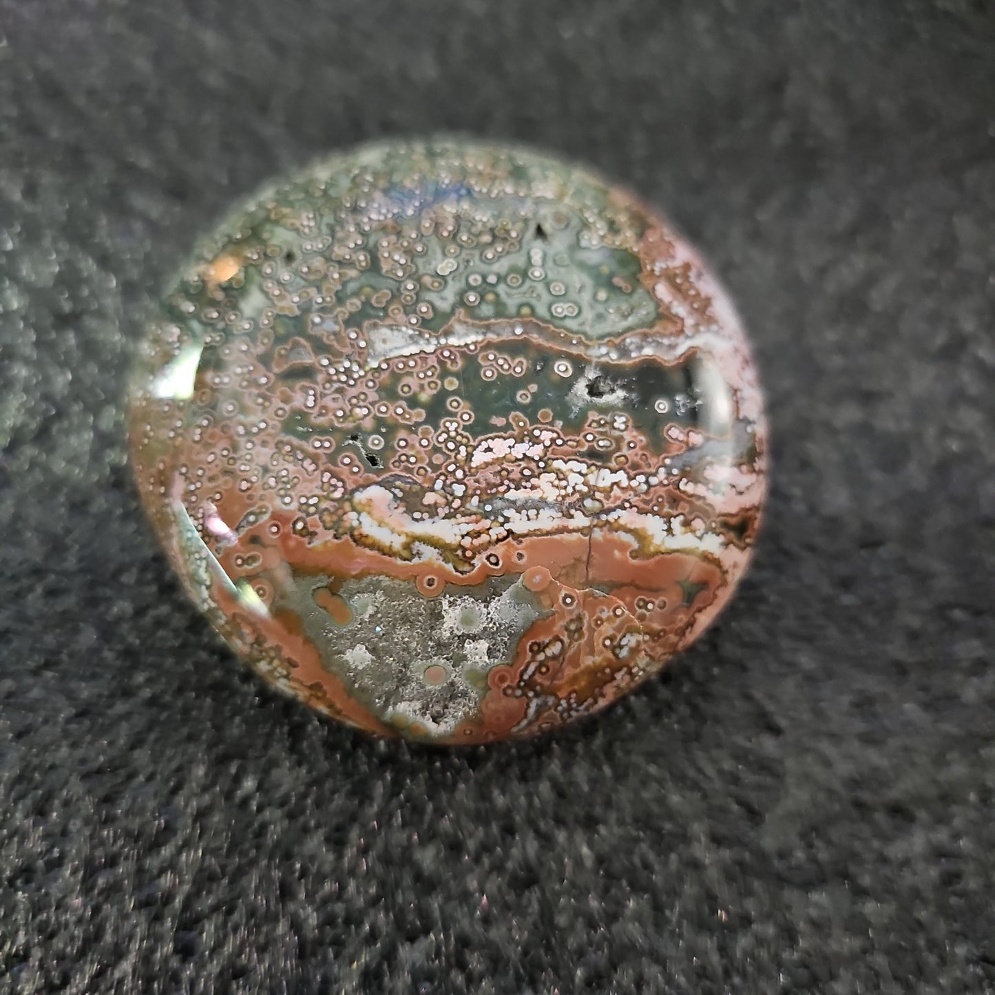 Vienless Ocean Jasper Palm Stone