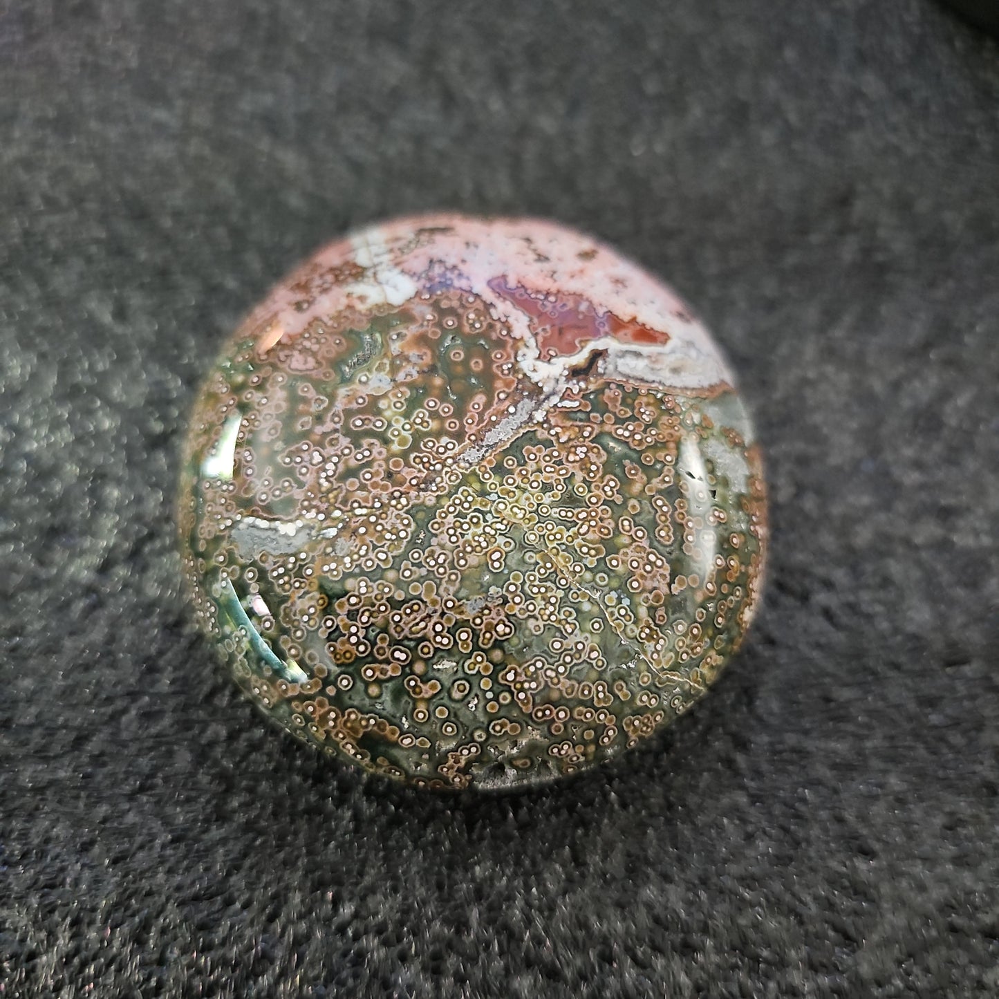 Vienless Ocean Jasper Palm Stone