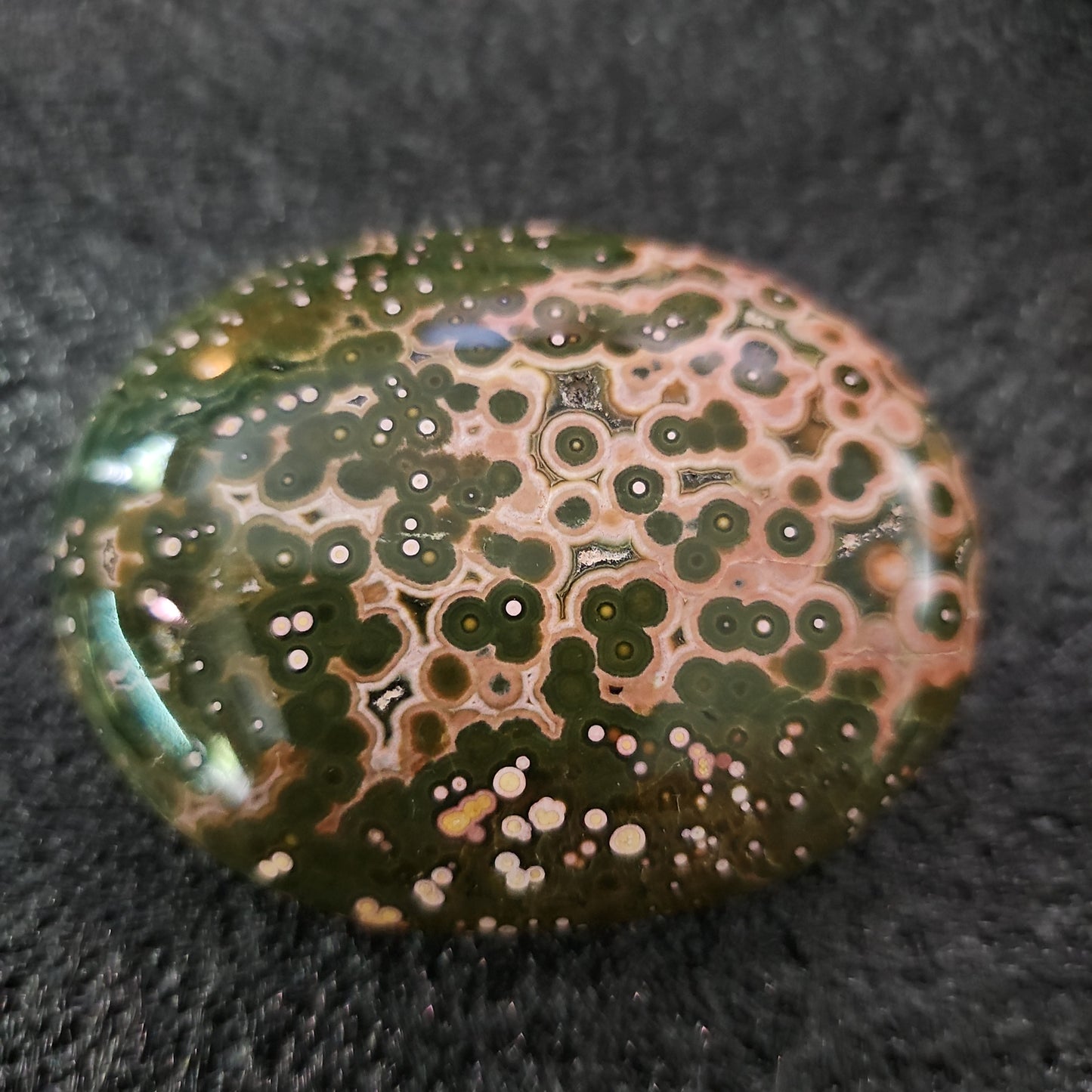 Vienless Ocean Jasper Palm Stone