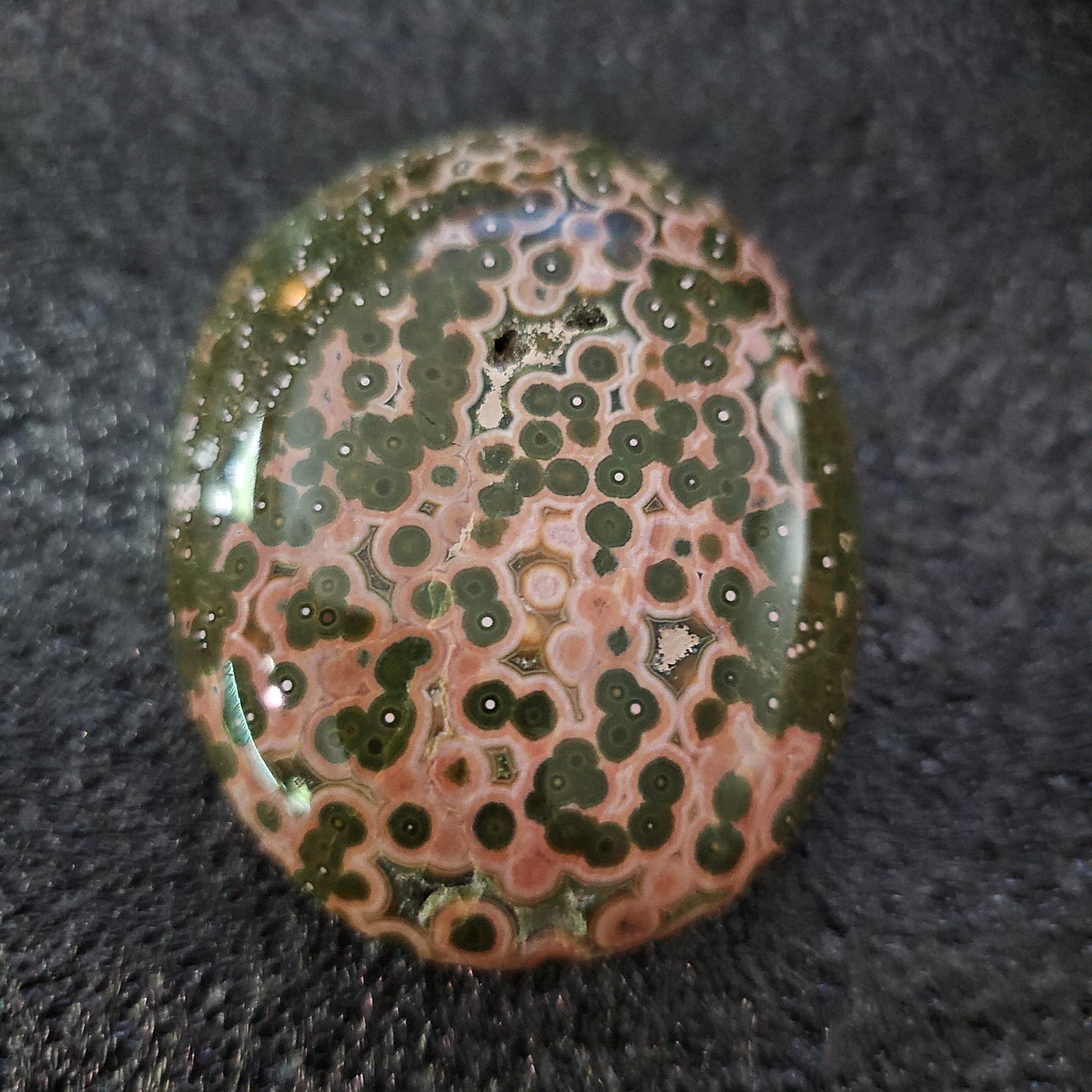 Vienless Ocean Jasper Palm Stone