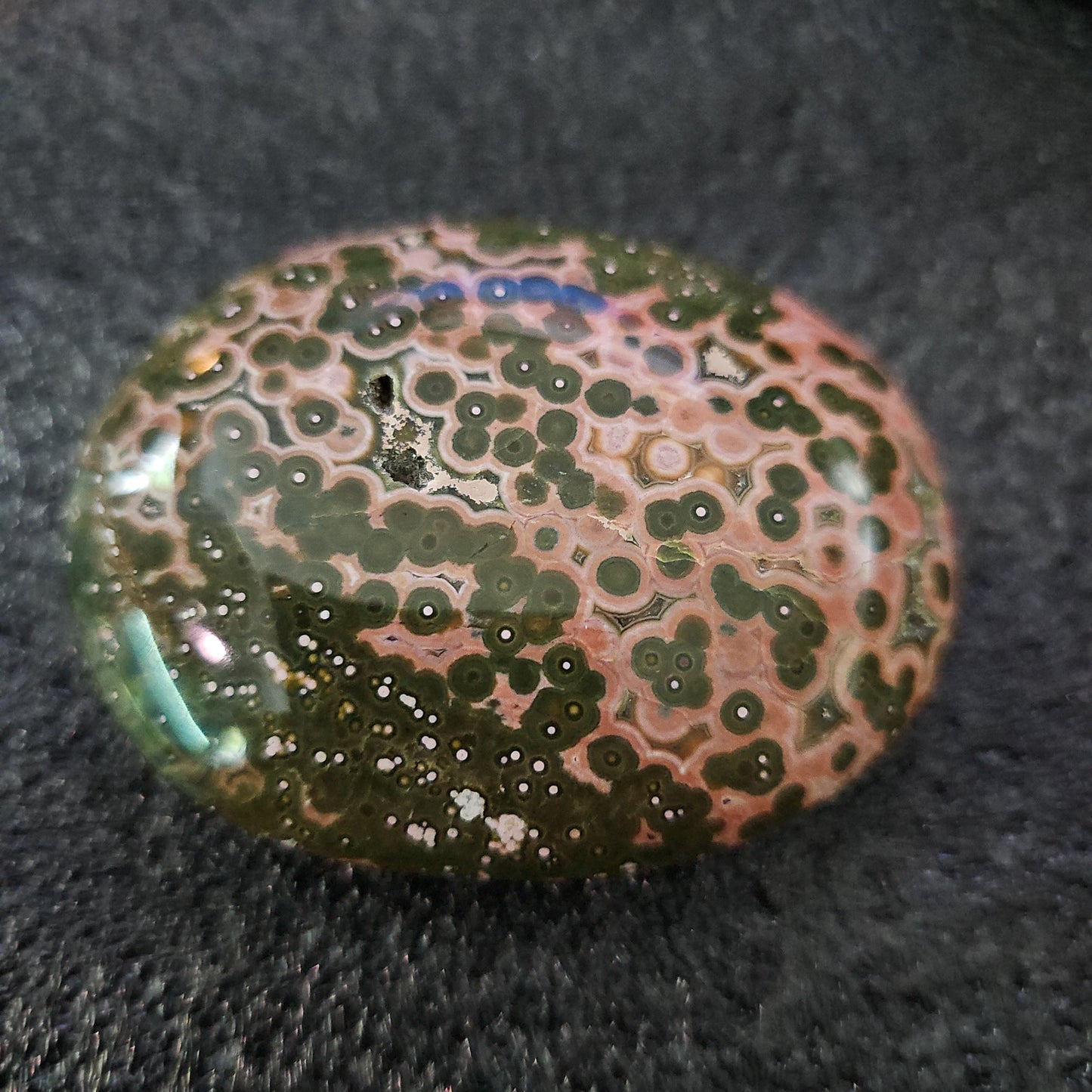 Vienless Ocean Jasper Palm Stone