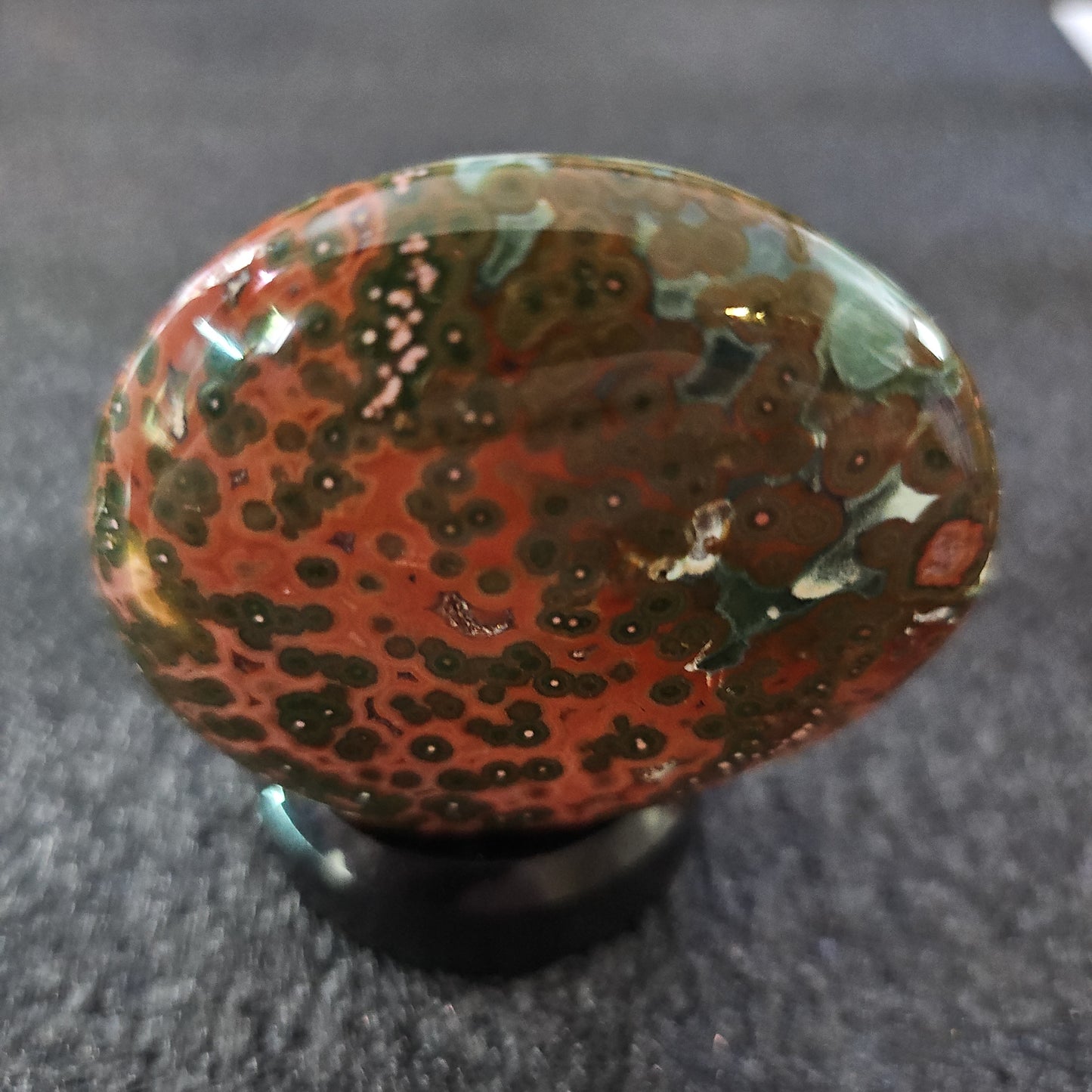 Vienless Ocean Jasper Palm Stone