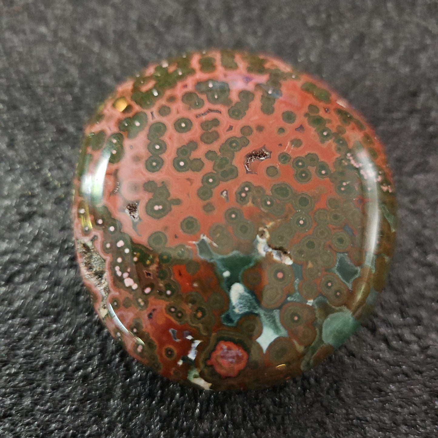 Vienless Ocean Jasper Palm Stone