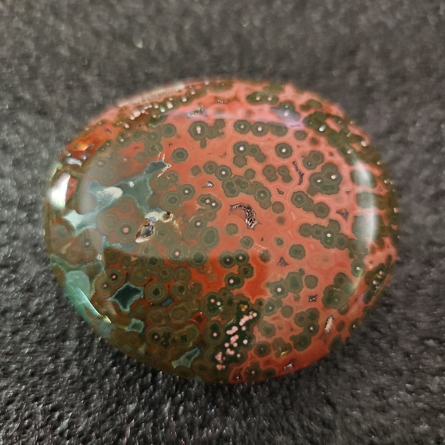 Vienless Ocean Jasper Palm Stone