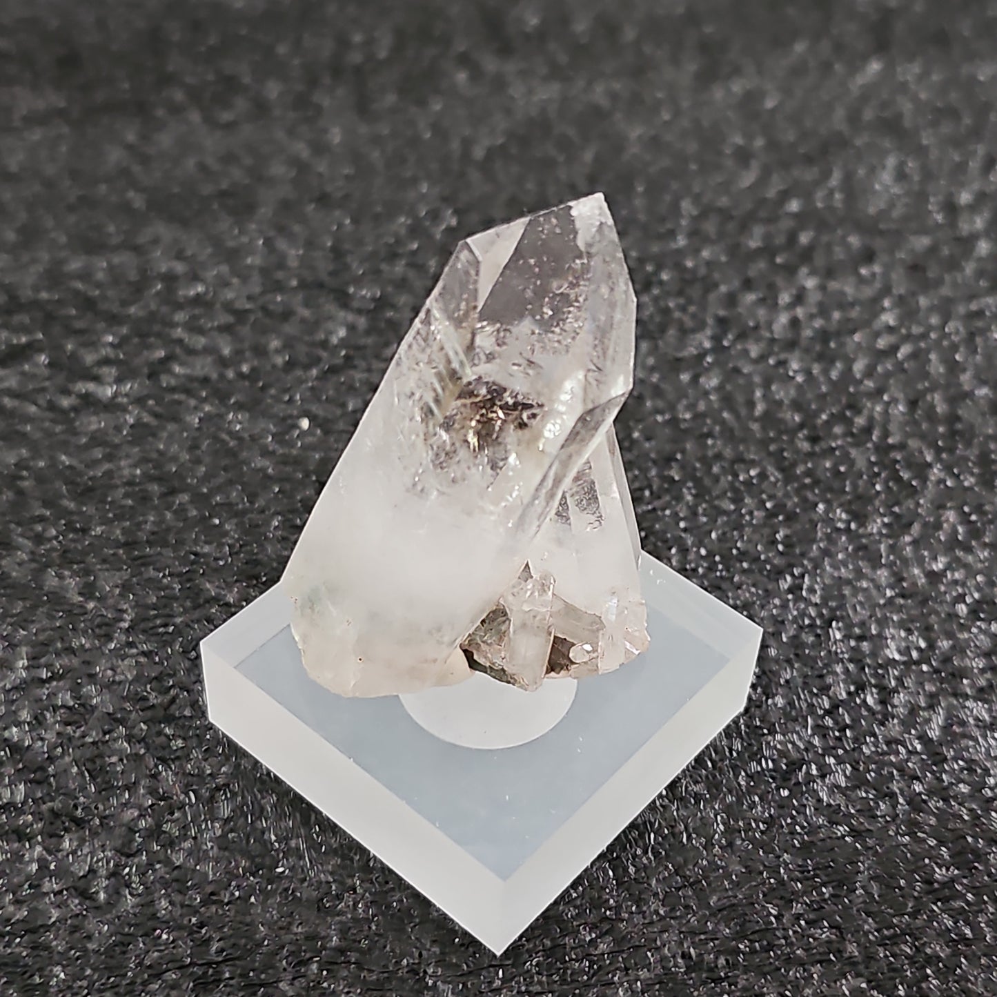 Brandberg Quartz enhydro point