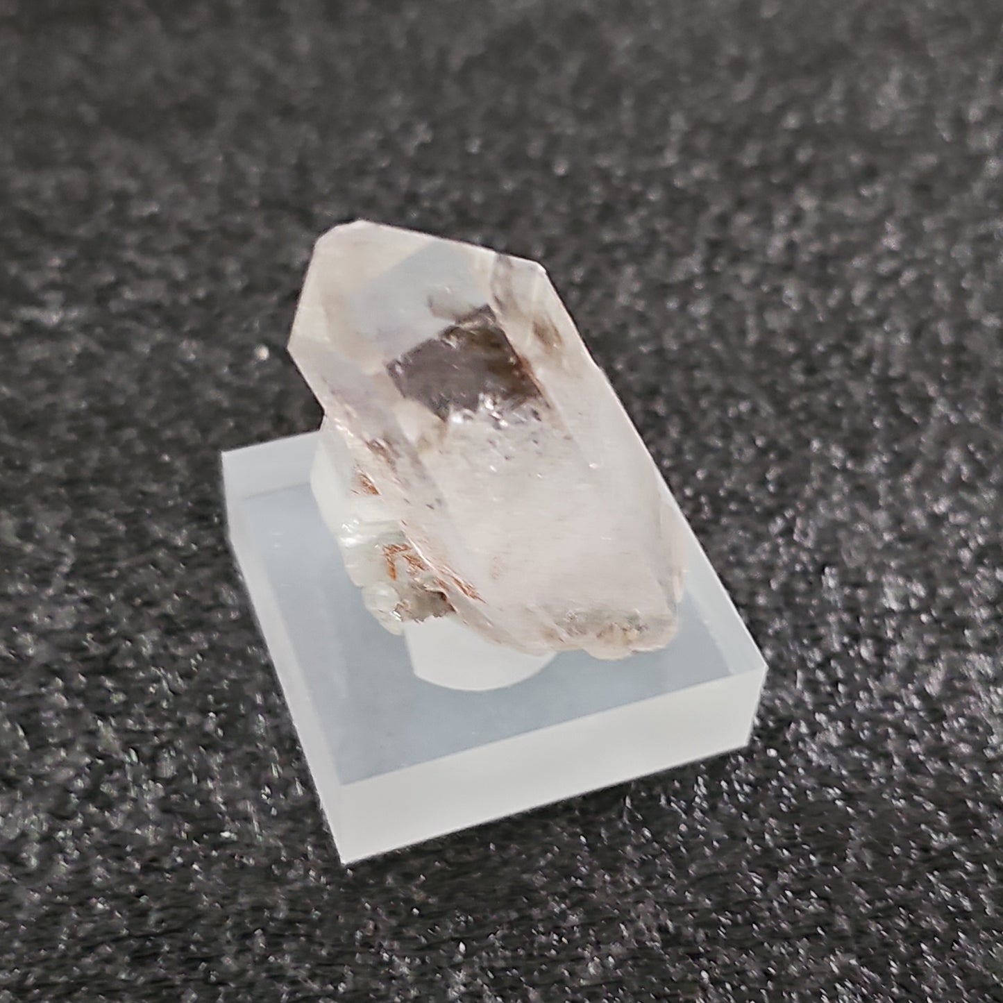 Brandberg Quartz enhydro point