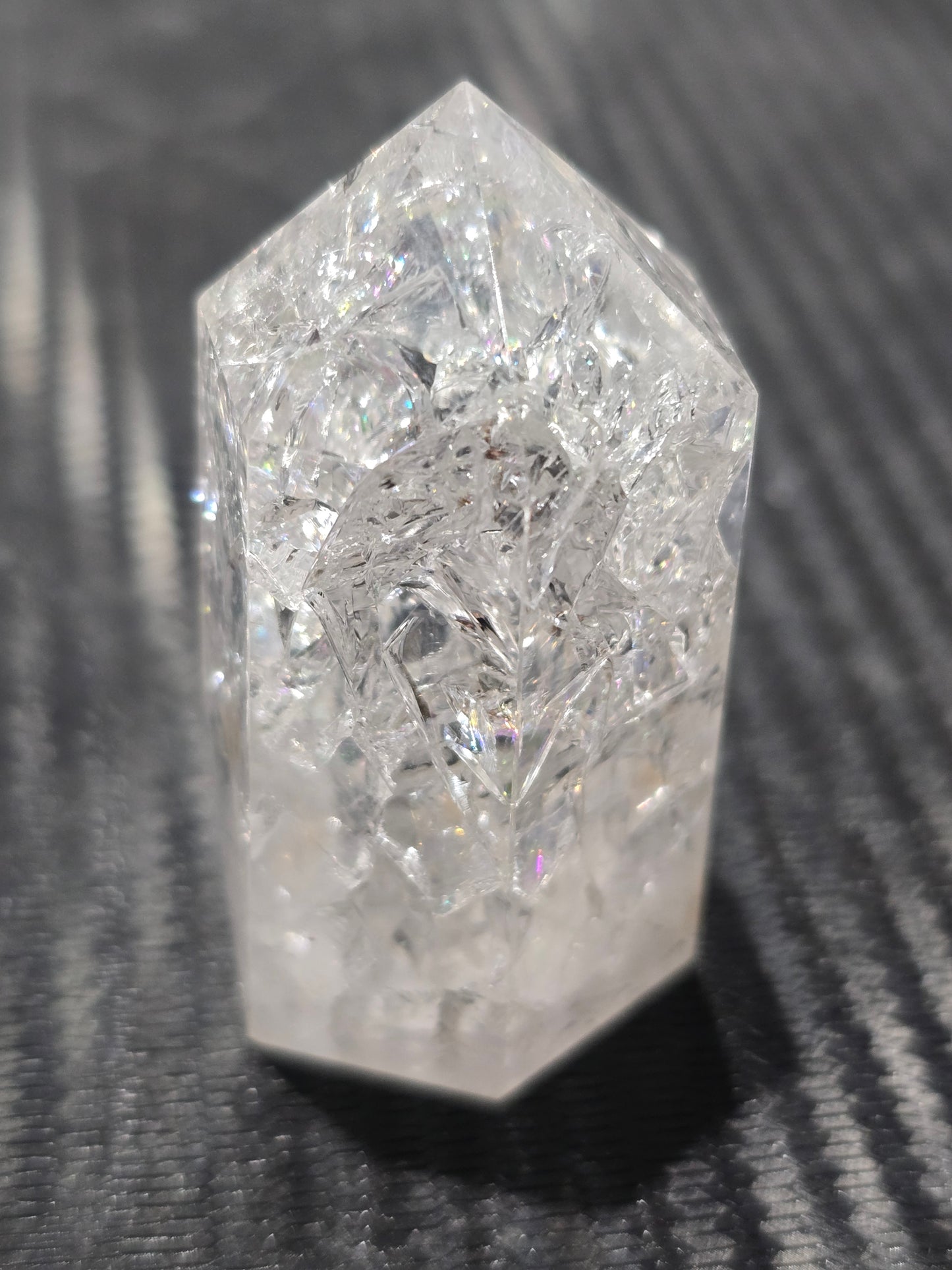 Crackle Quartz Tower