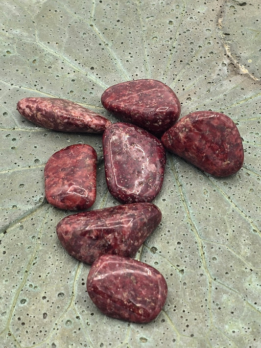 Red Wine Quartz Tumbles