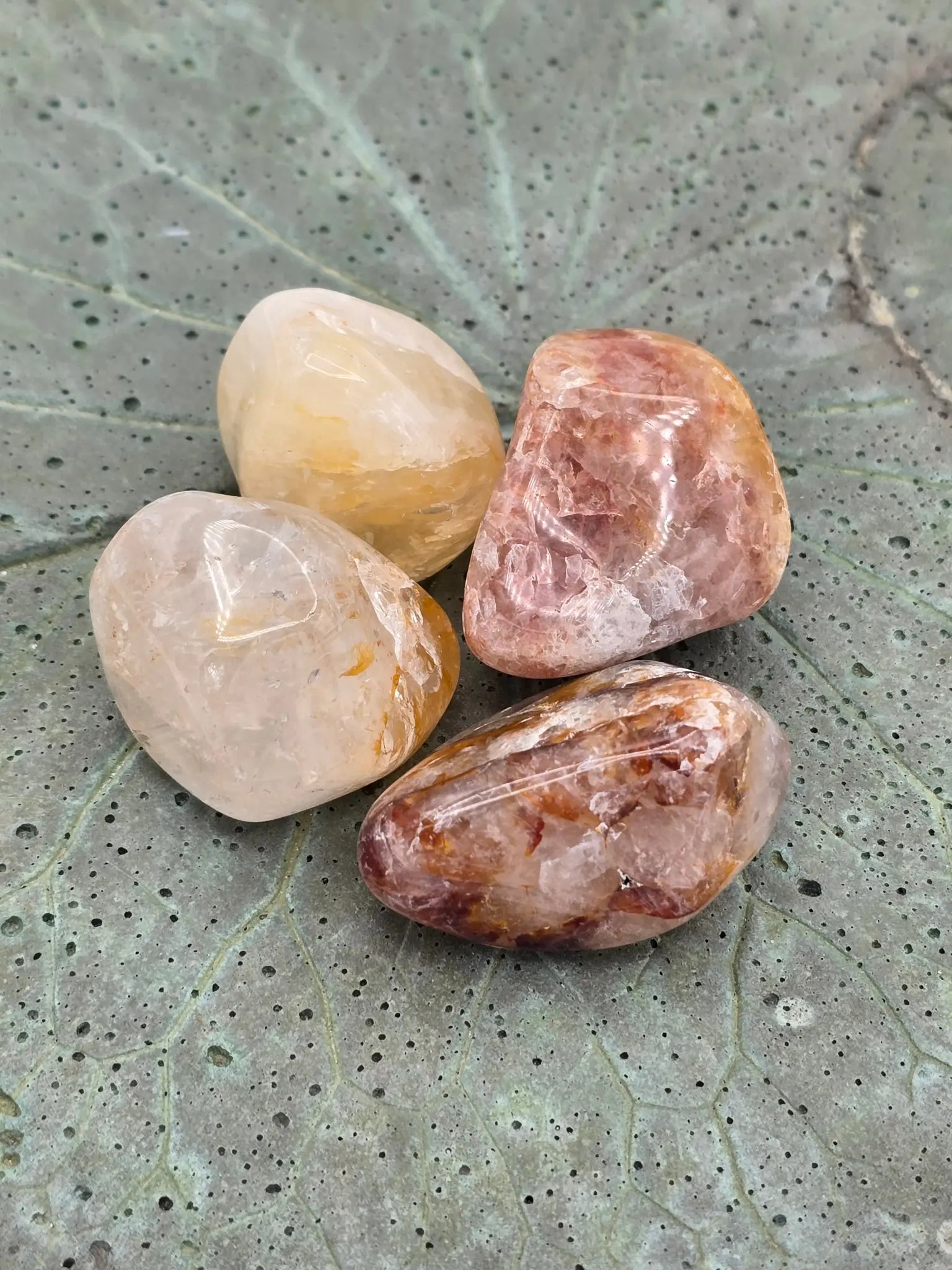 Golden Healer Quartz Tumble Quartz tumble stone - Genu