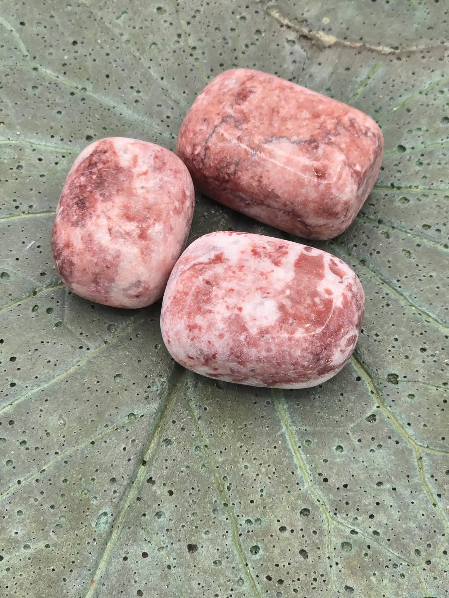 Strawberry Onyx Tumble Strawberry Onyx tumble stone
