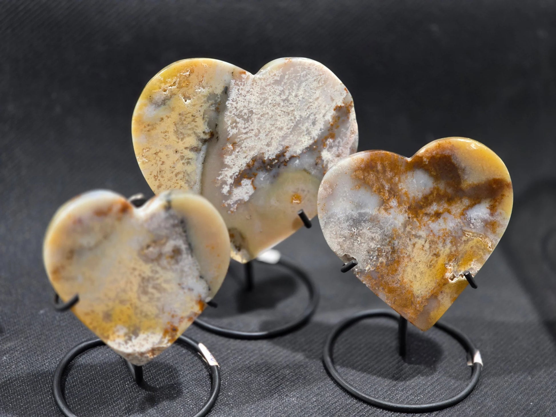 Agate Heart on stands Agate carving