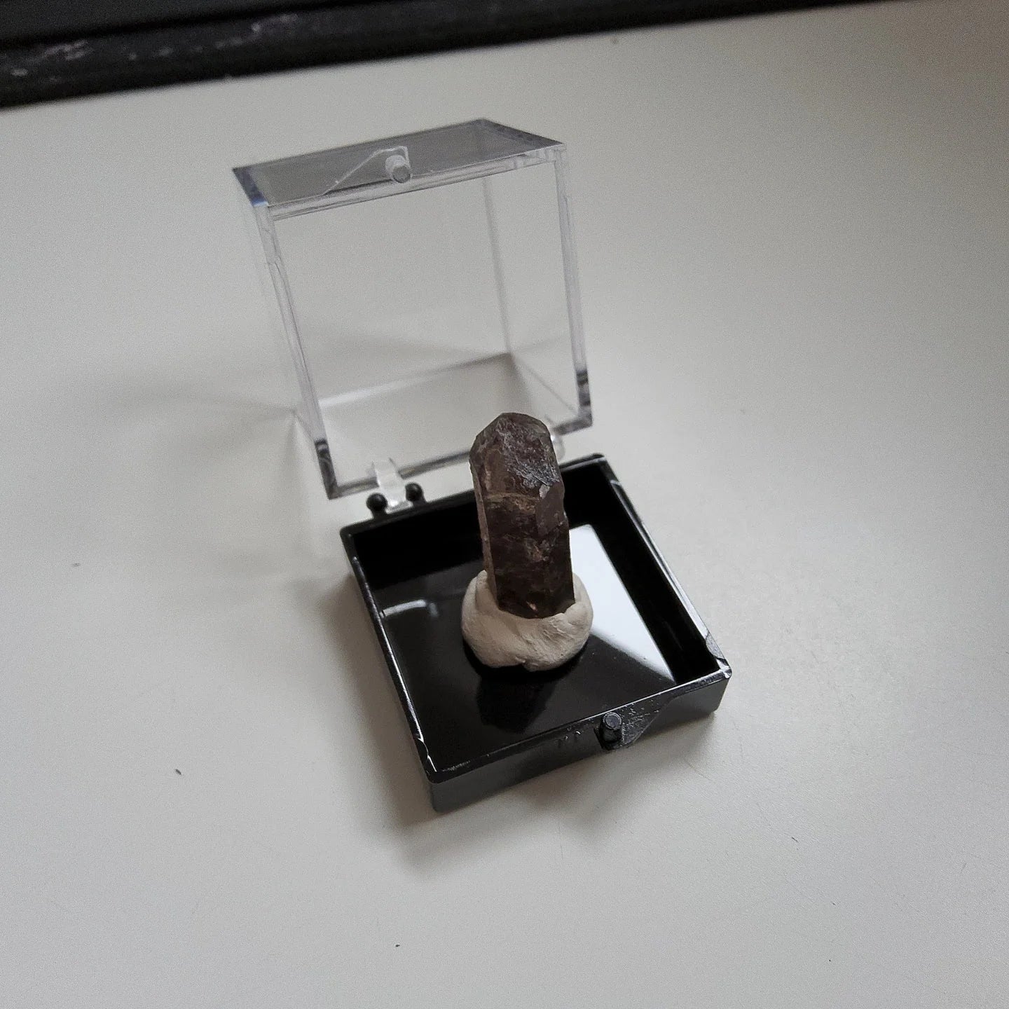 Smoky Hematite Quartz specimen