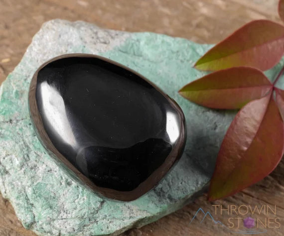 Jet Tumble Stone – Natural Polished Stone
