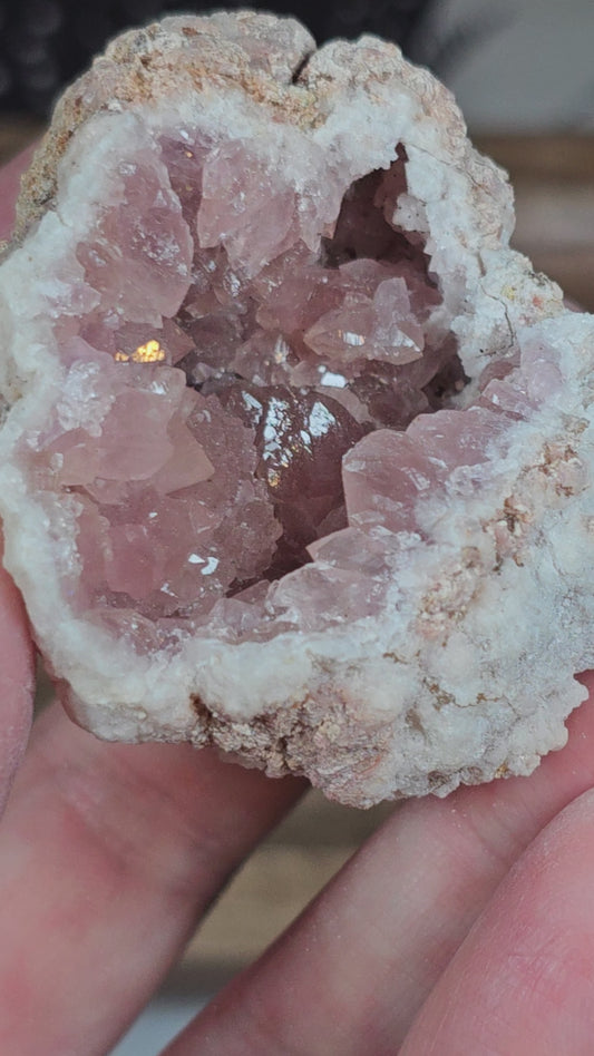 Pink Amethyst geode and plates from Argentina 0009