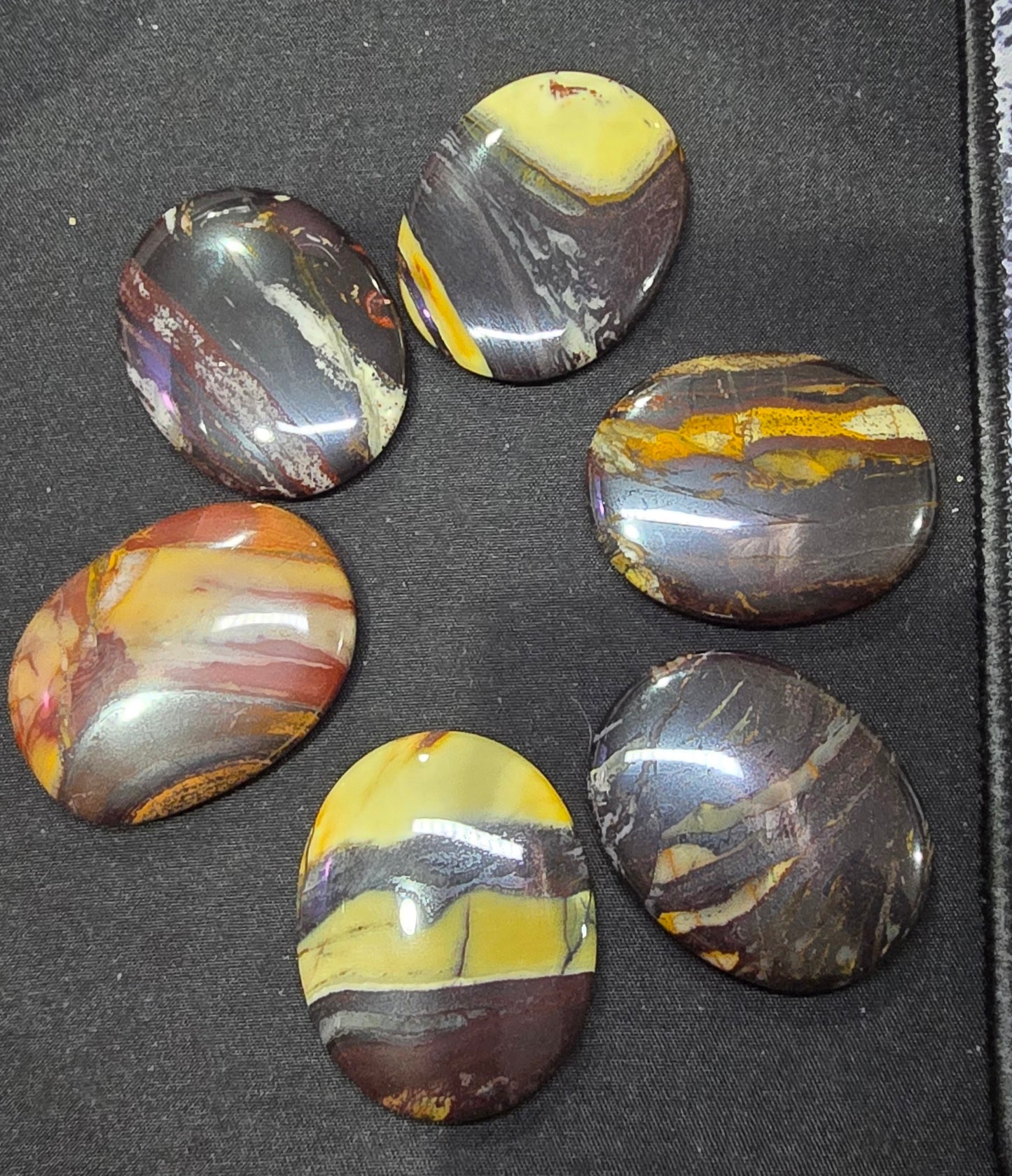 Tiger Iron Palm Stone – Polished Natural Tiger Eye Hematite Jasper