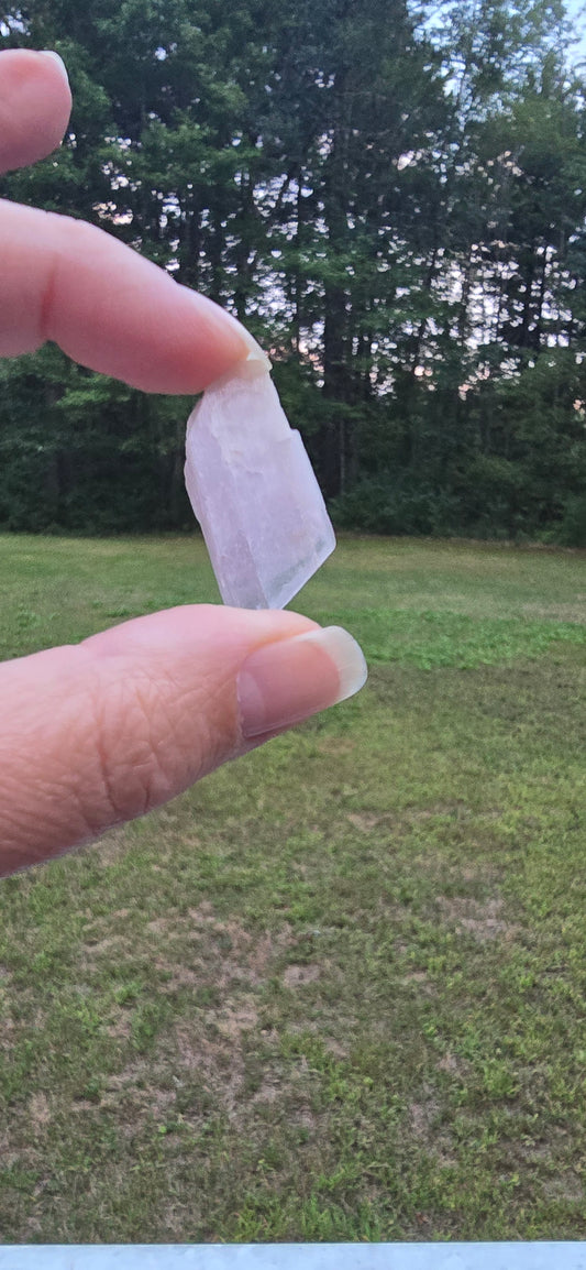 Spodumene  var-Kunzite (fl3)