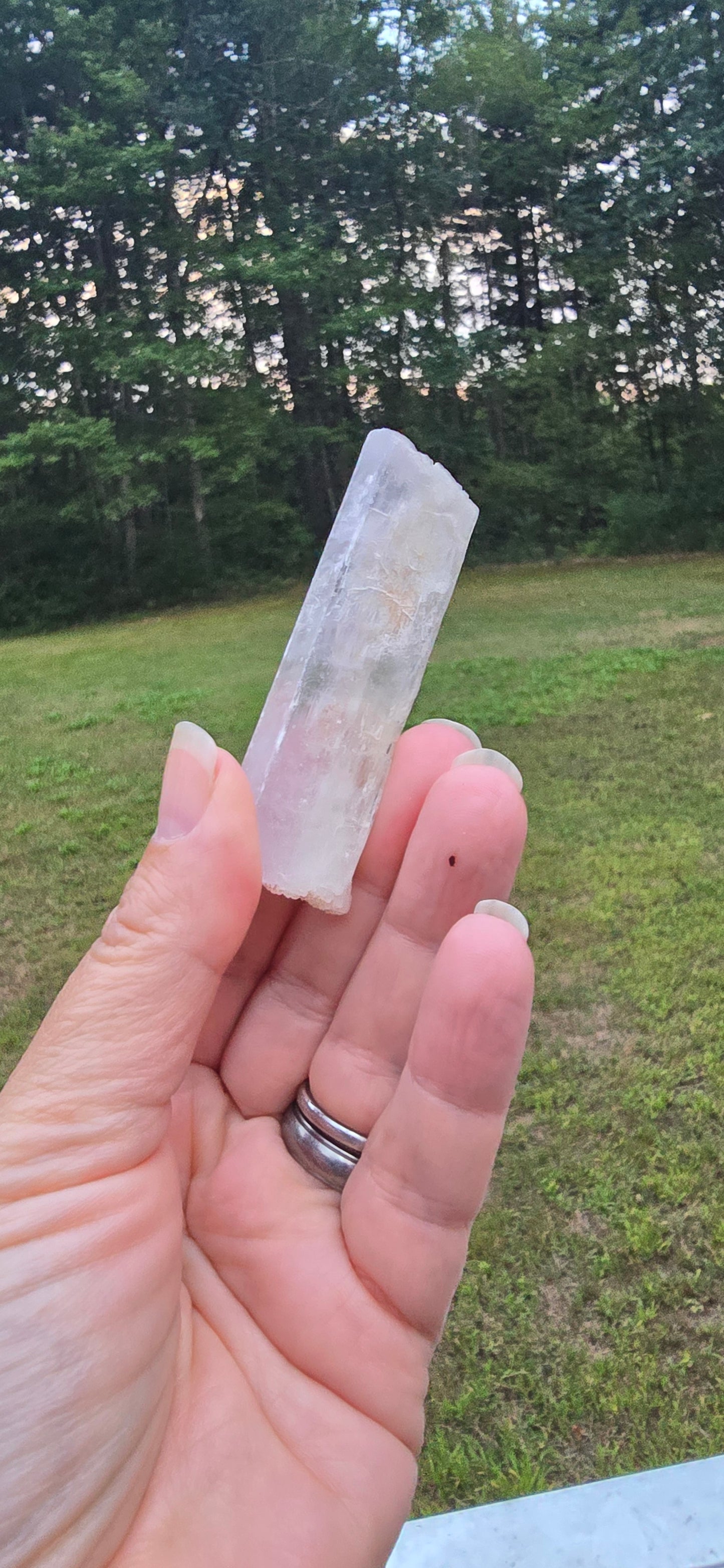 Spodumene  var-Kunzite (fl2)