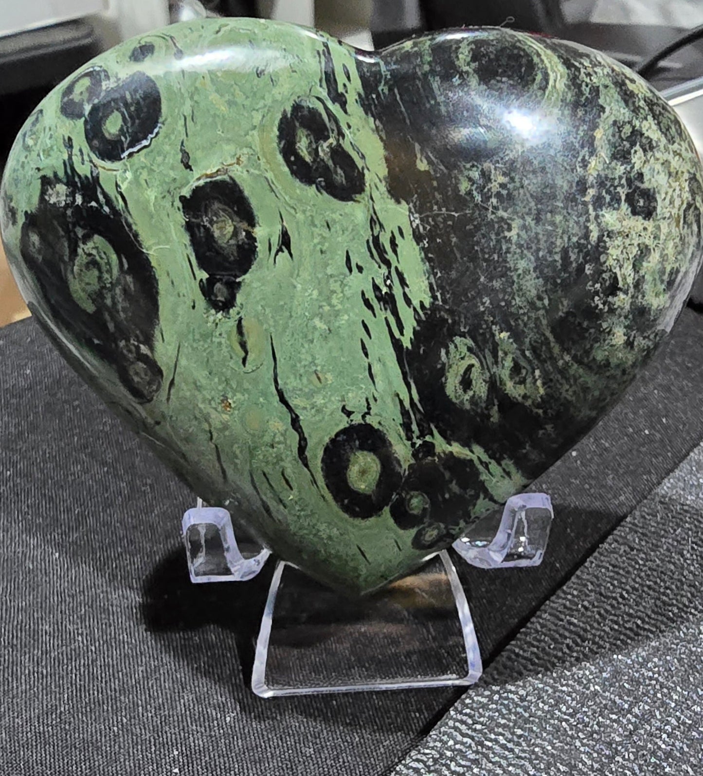 Kambaba Jasper Heart Carving – Natural Mineral Specimen