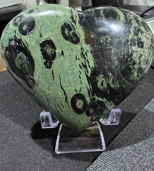 Kambaba Jasper Heart Carving – Natural Mineral Specimen