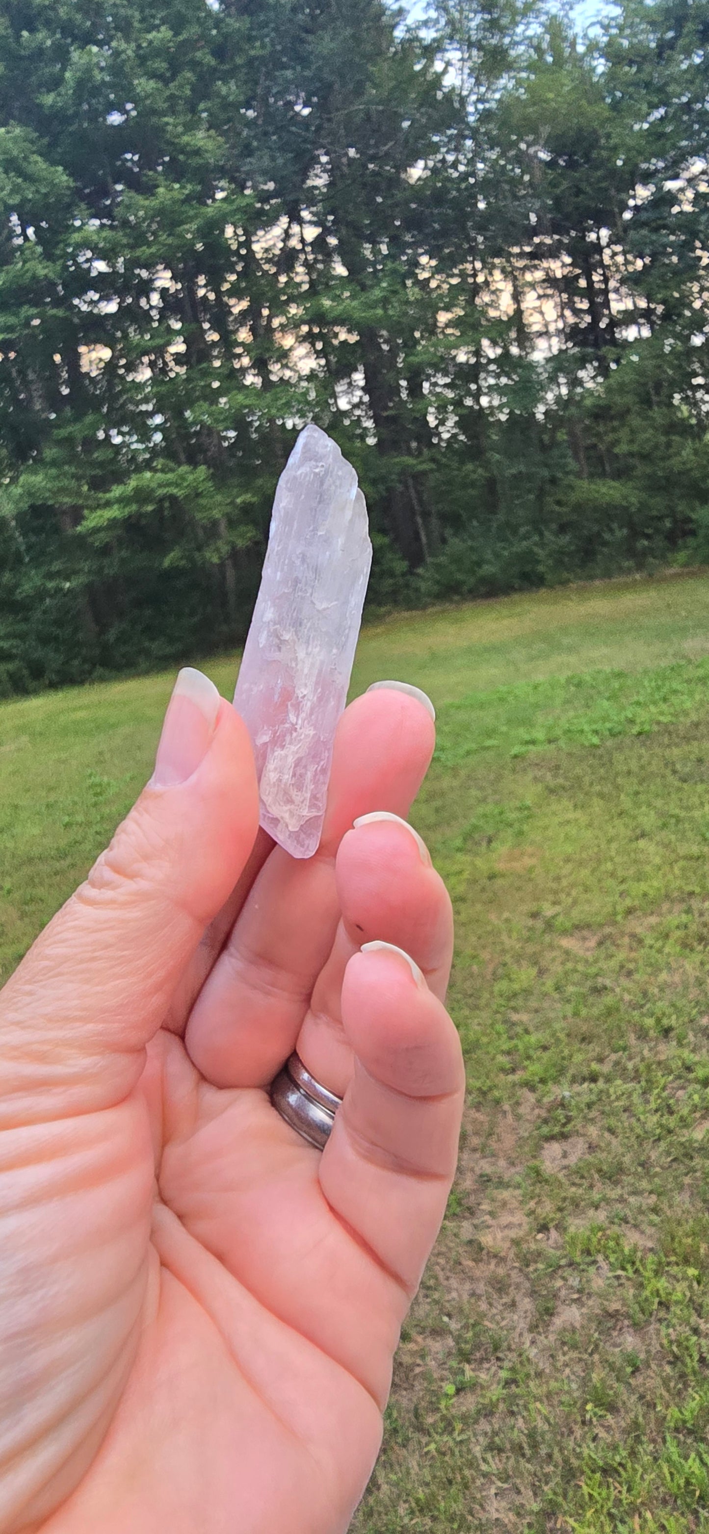 Spodumene  var-Kunzite (fl2)