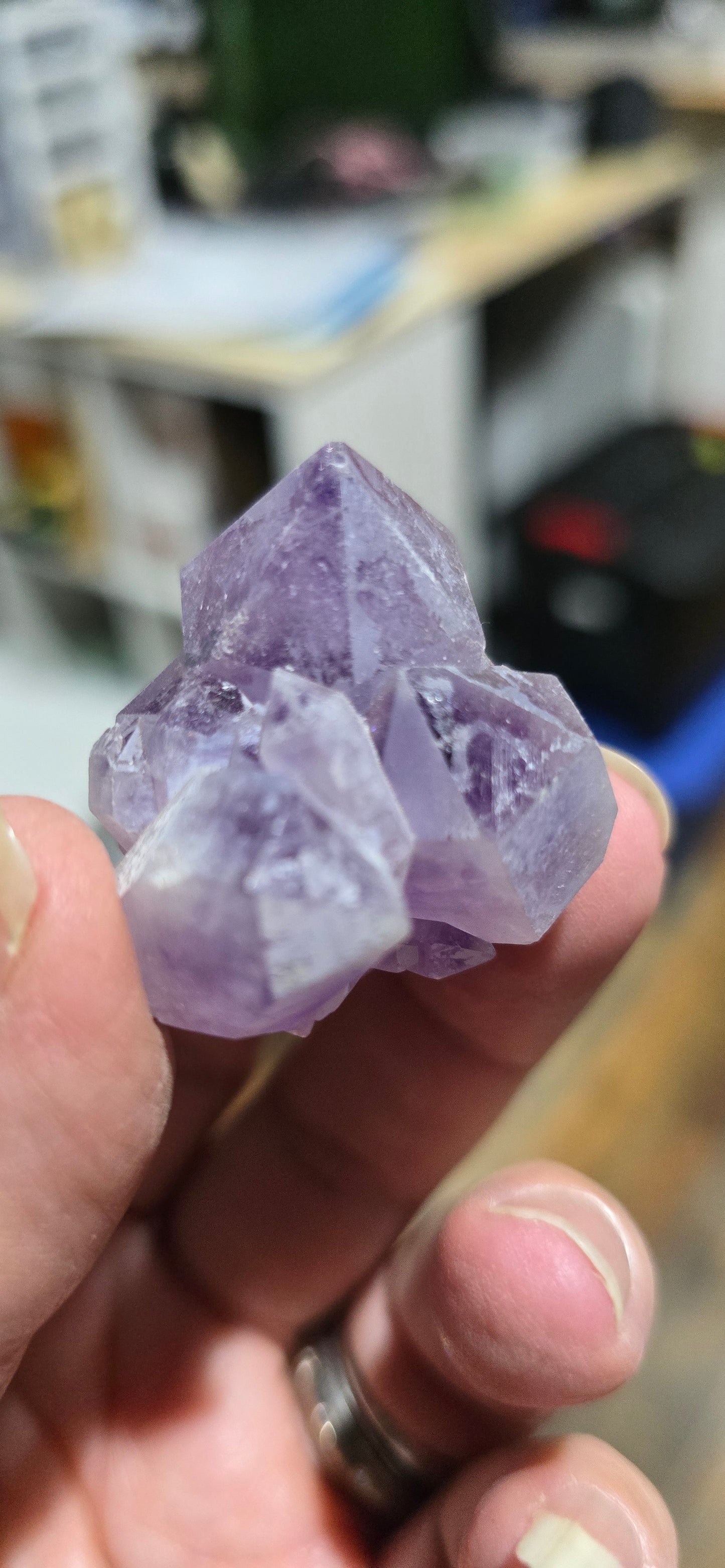Amethyst Phantom in Quartz +20