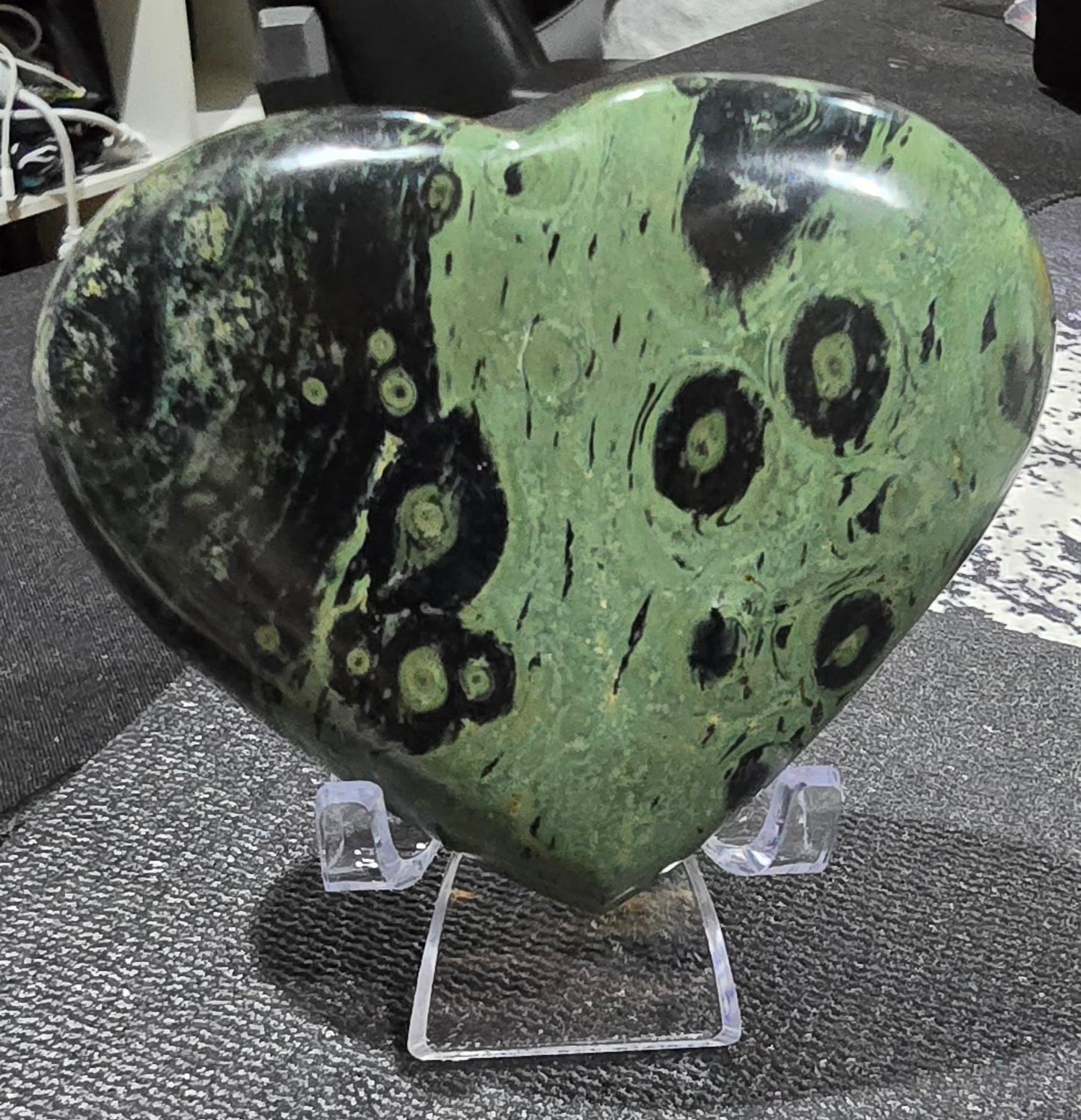 Kambaba Jasper Heart Carving – Natural Mineral Specimen