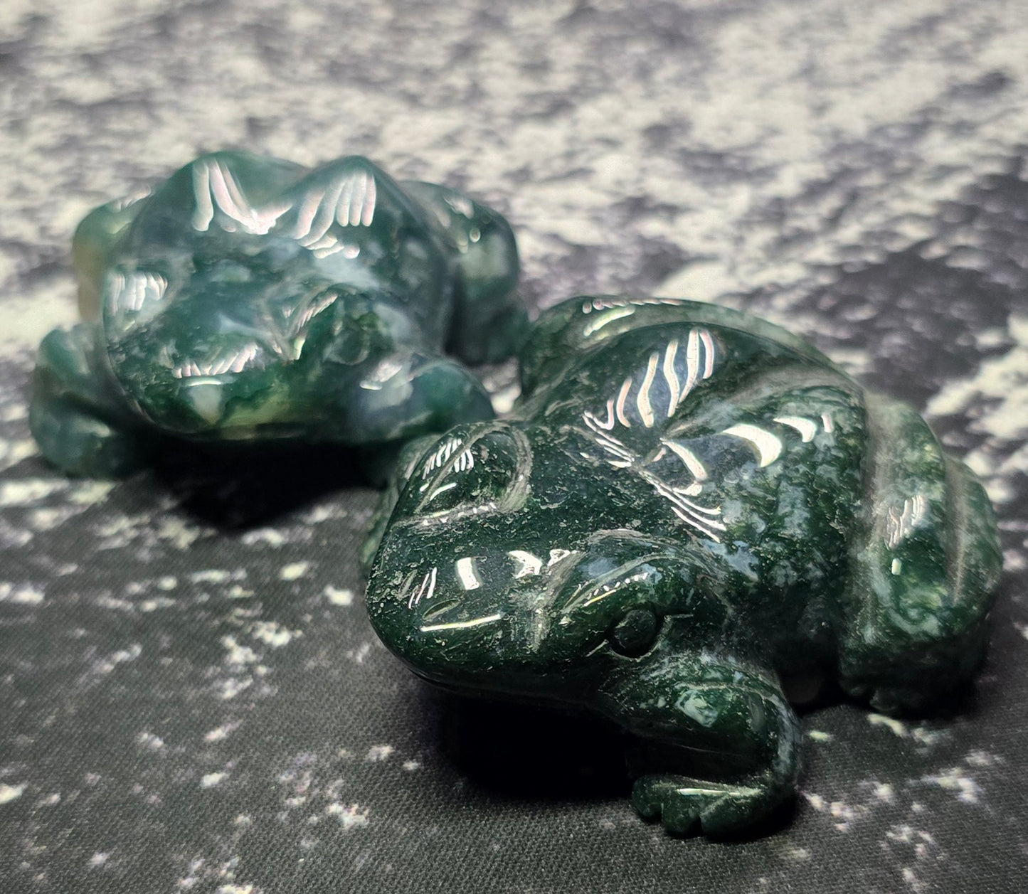 Moss Agate Frog Carvings – Polished Natural Agate