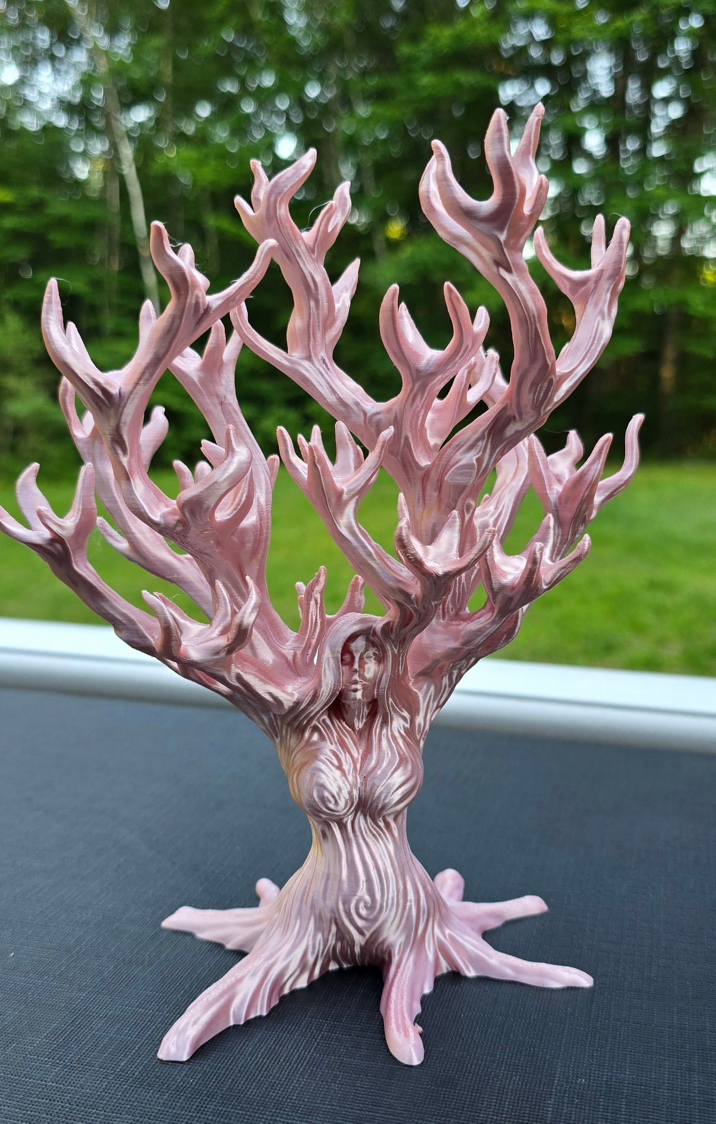3D Printed Tumble Tree – Unique Crystal Display Décor
