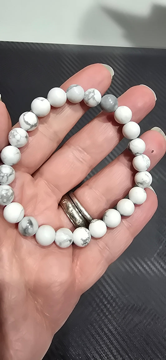 Howlite 8mm Bracelet