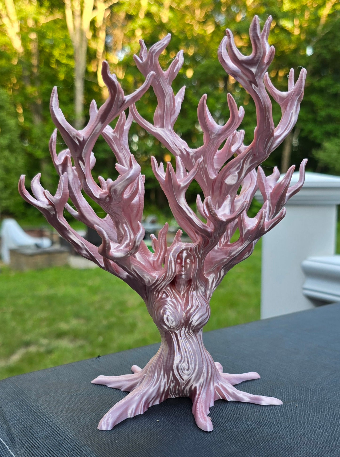 3D Printed Tumble Tree – Unique Crystal Display Décor