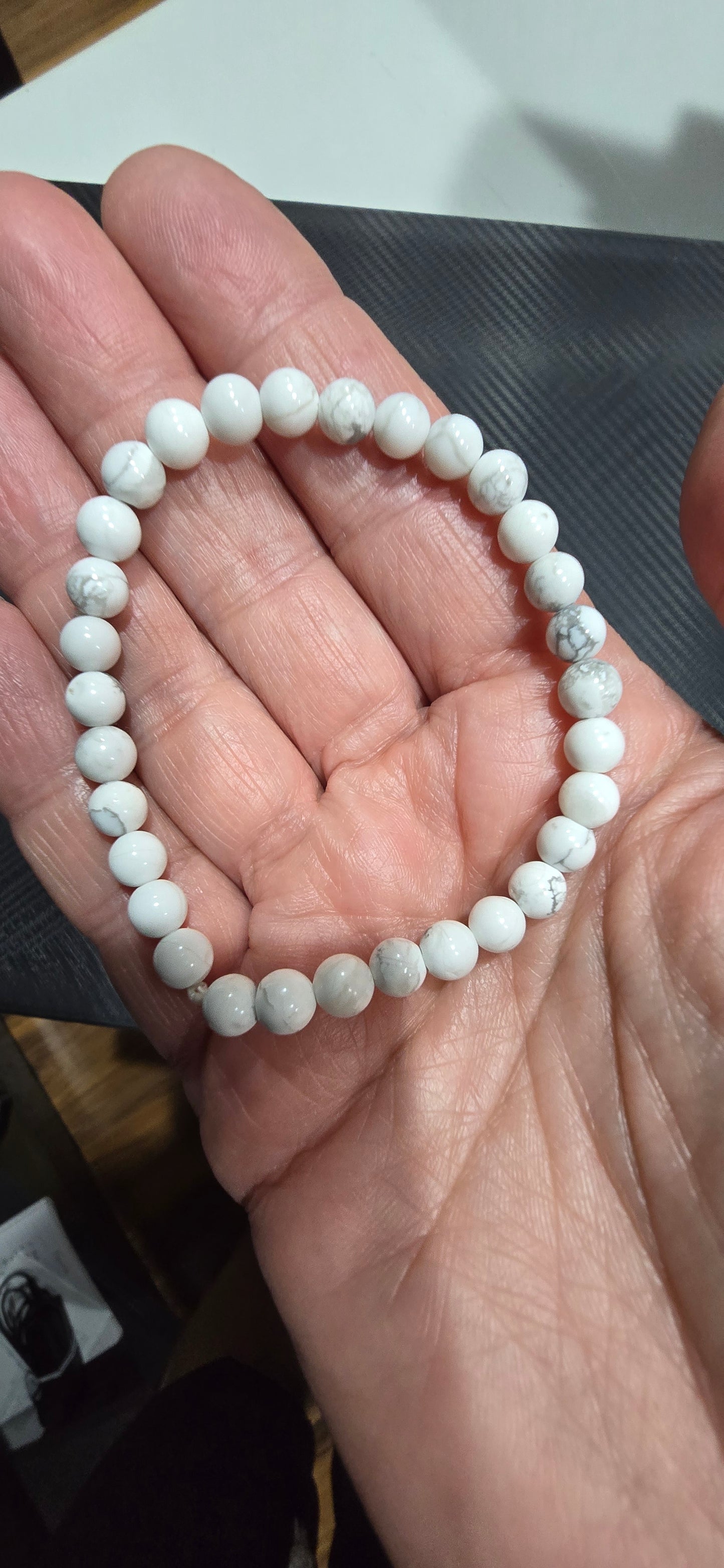 Howlite 6mm Bracelet