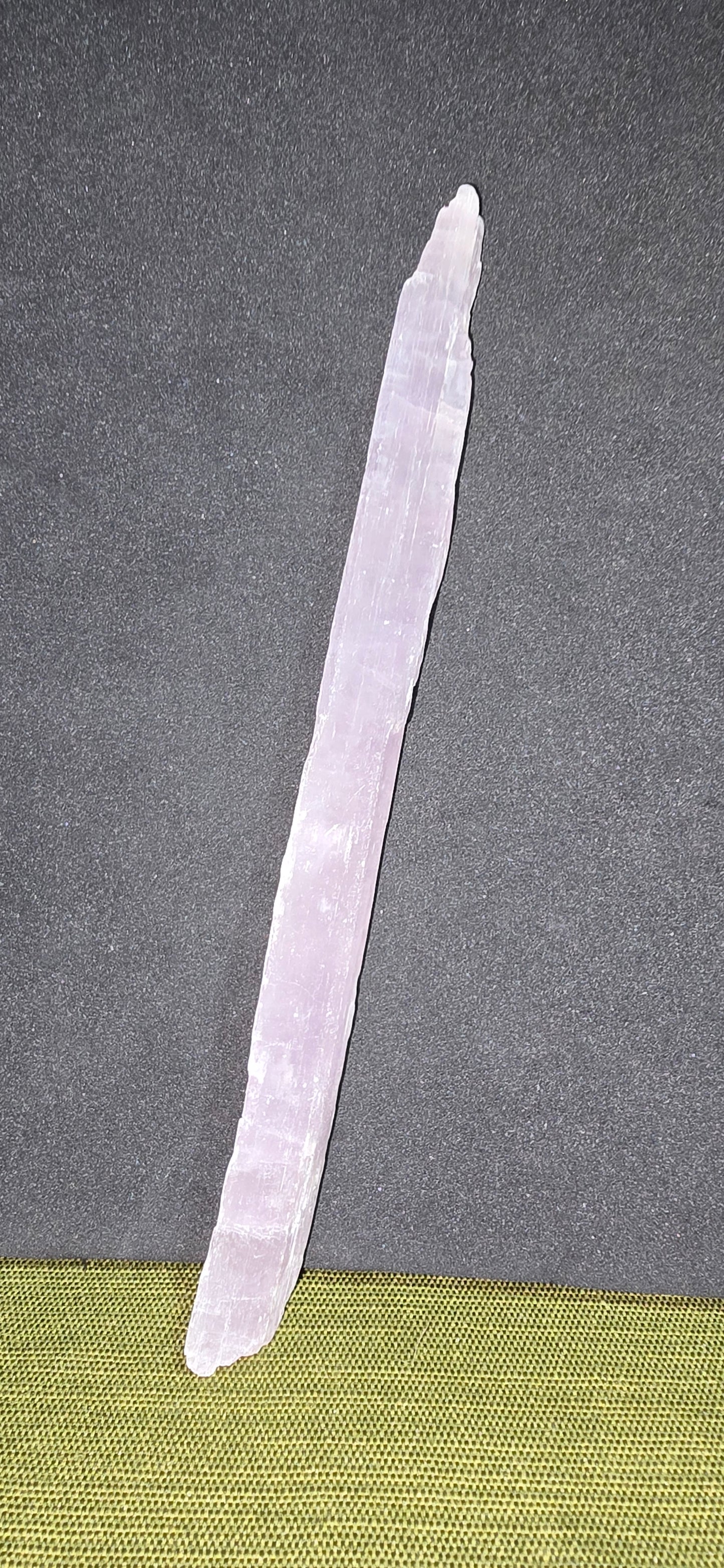 Spodumene  var-Kunzite (Fl1)