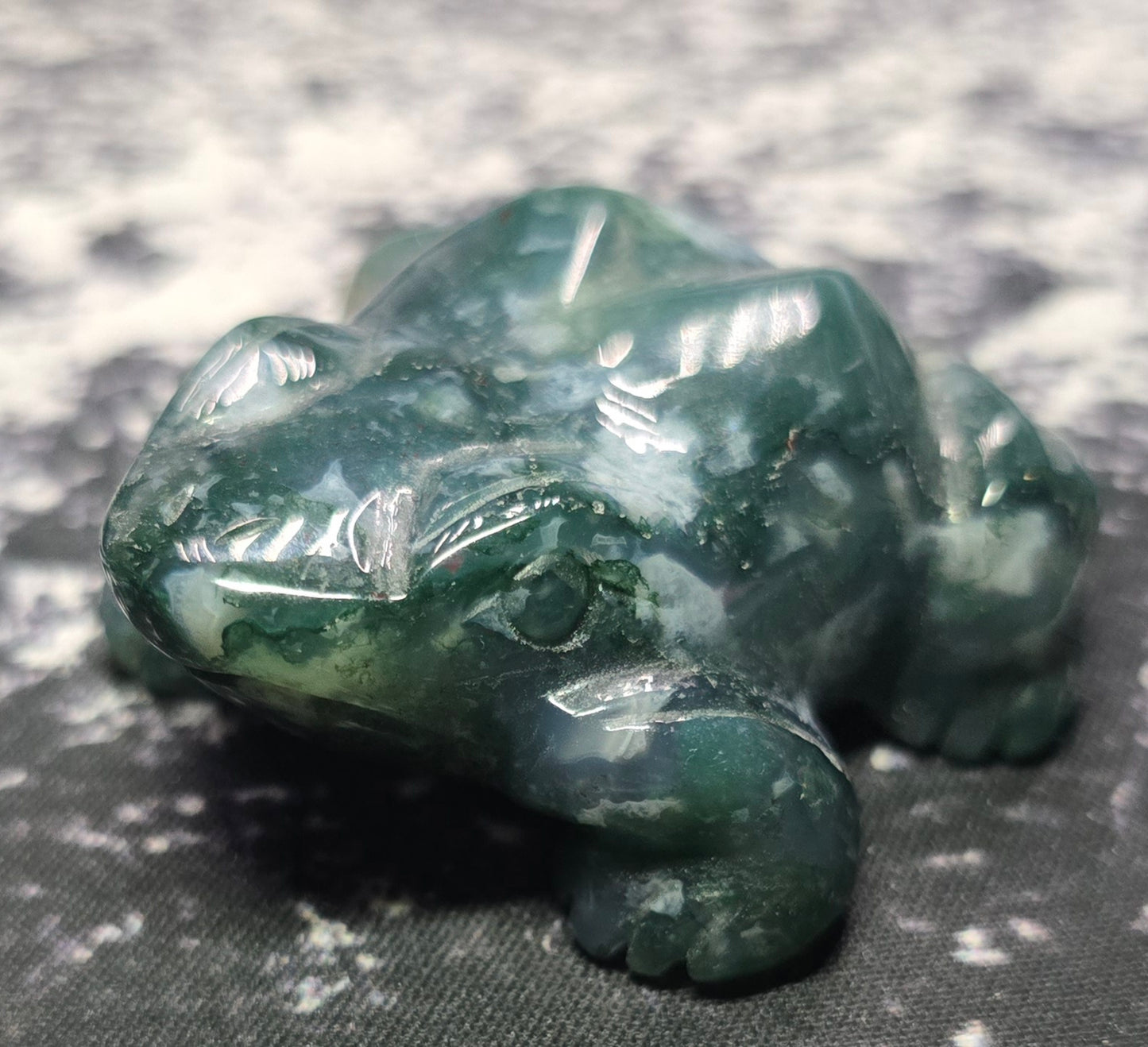 Moss Agate Frog Carvings – Polished Natural Agate