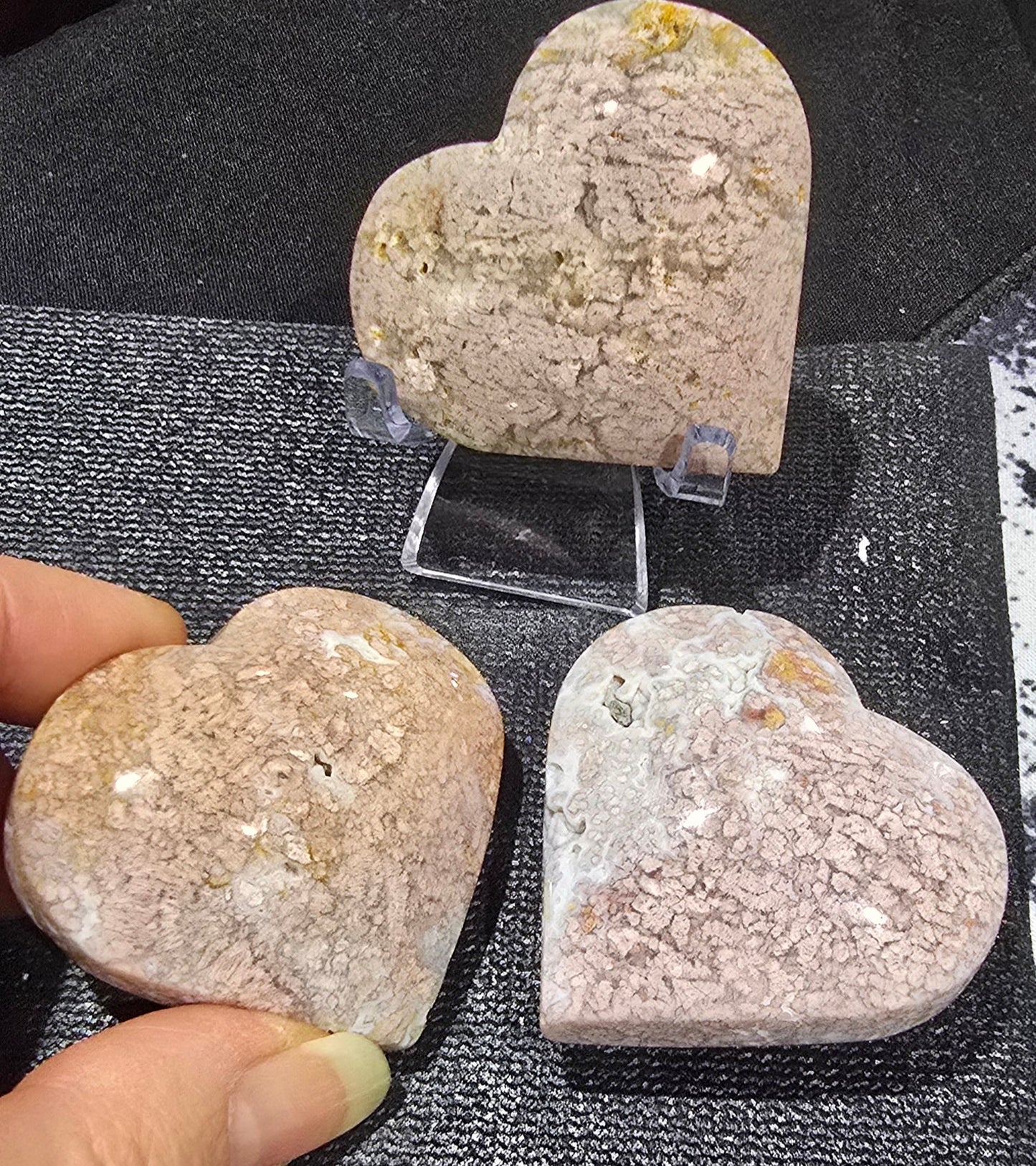 Pink Agate Heart Carvings – Polished Natural Agate