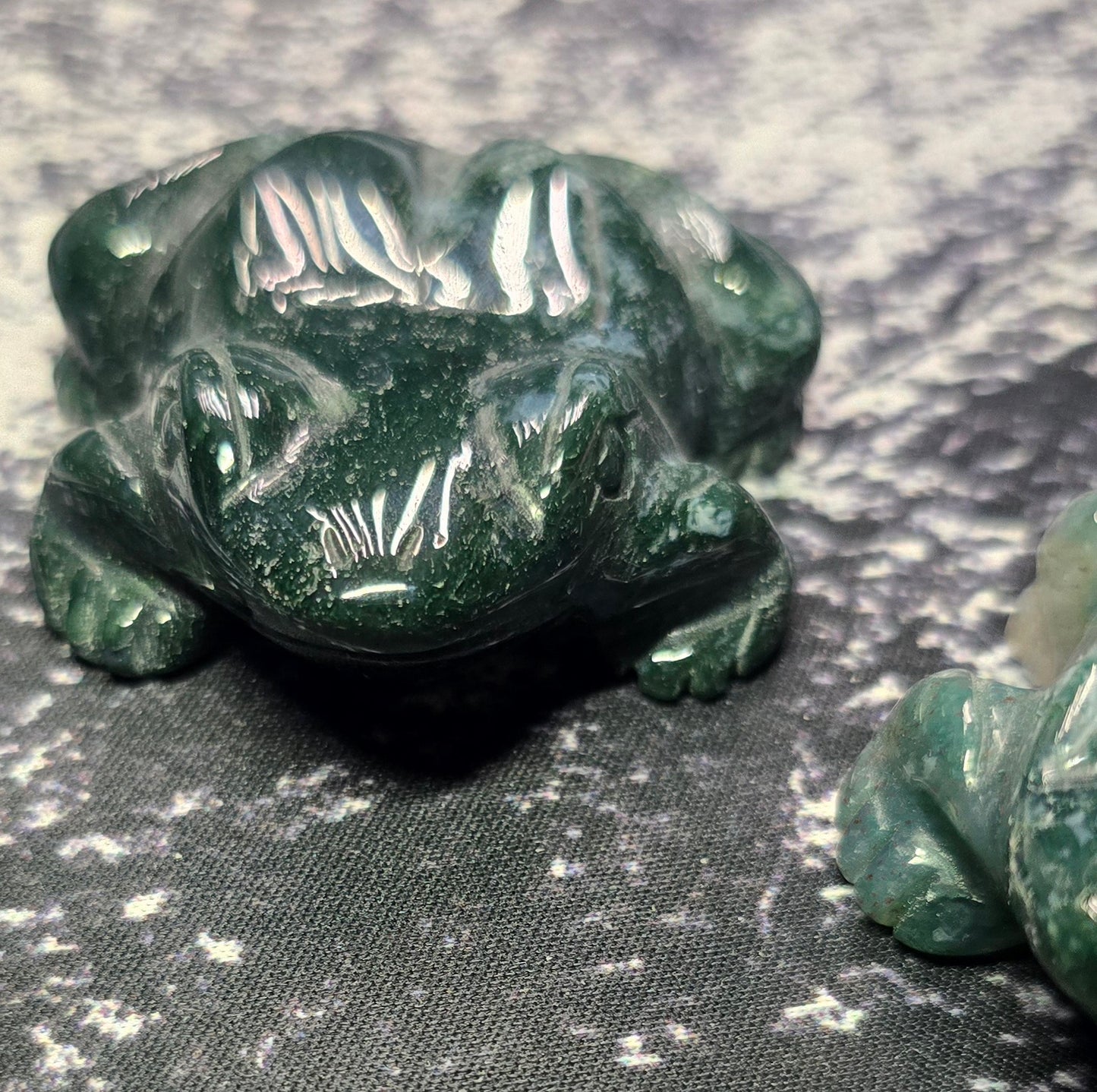 Moss Agate Frog Carvings – Polished Natural Agate