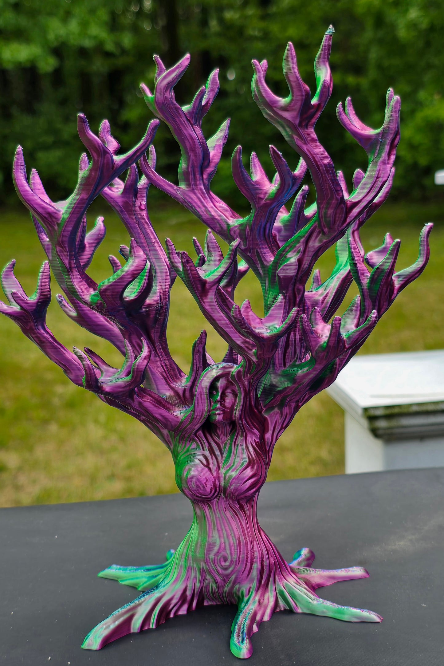 3D Printed Tumble Tree – Unique Crystal Display Décor