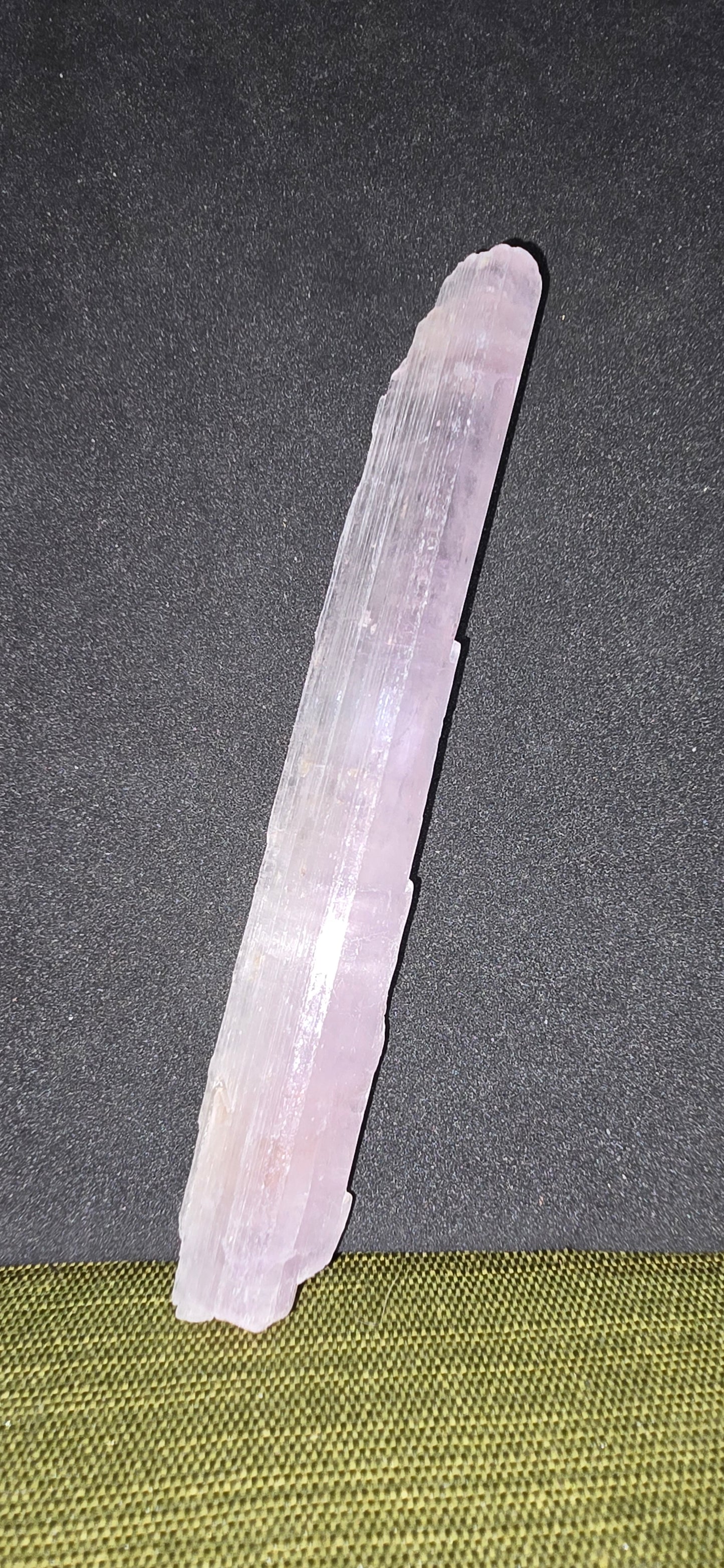 Spodumene  var-Kunzite (Fl1)