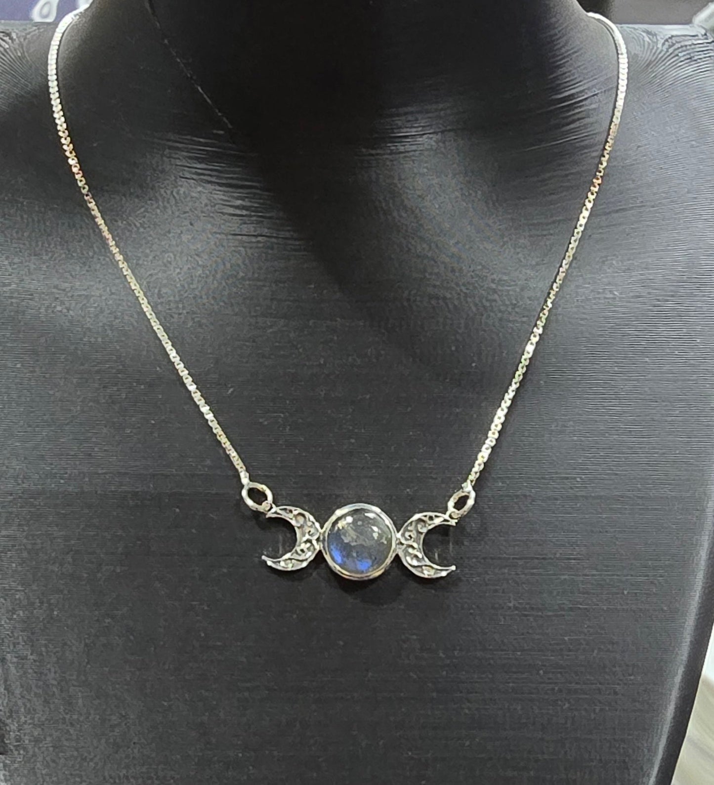 Labradorite Moon Phase Pendant & Necklace – #925 Sterling Silver