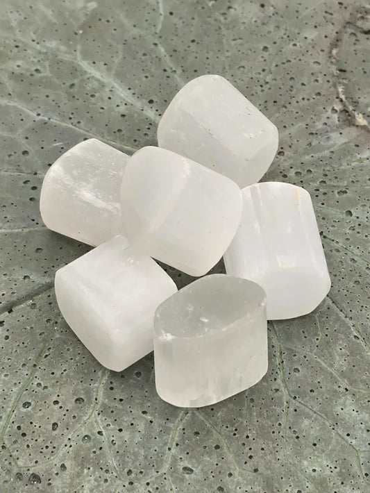 Selenite Tumbles