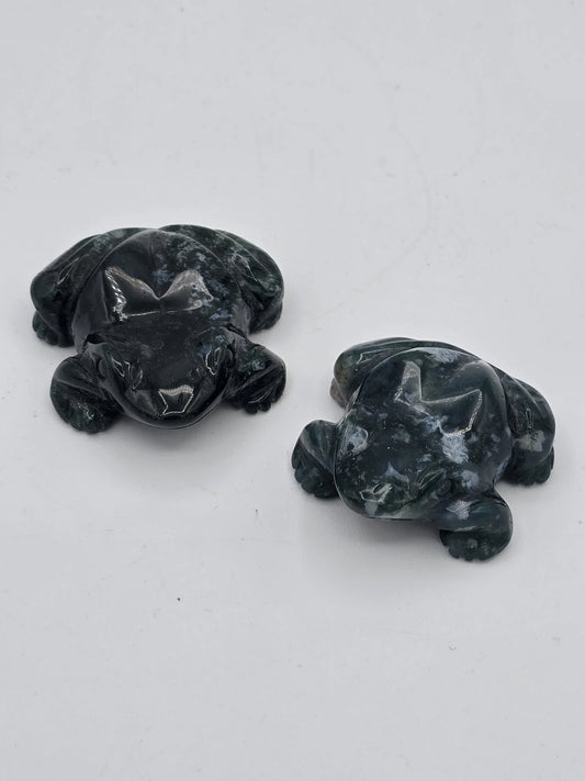 Moss Agate Frog Carving